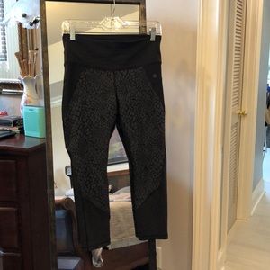 Athleta crop tights